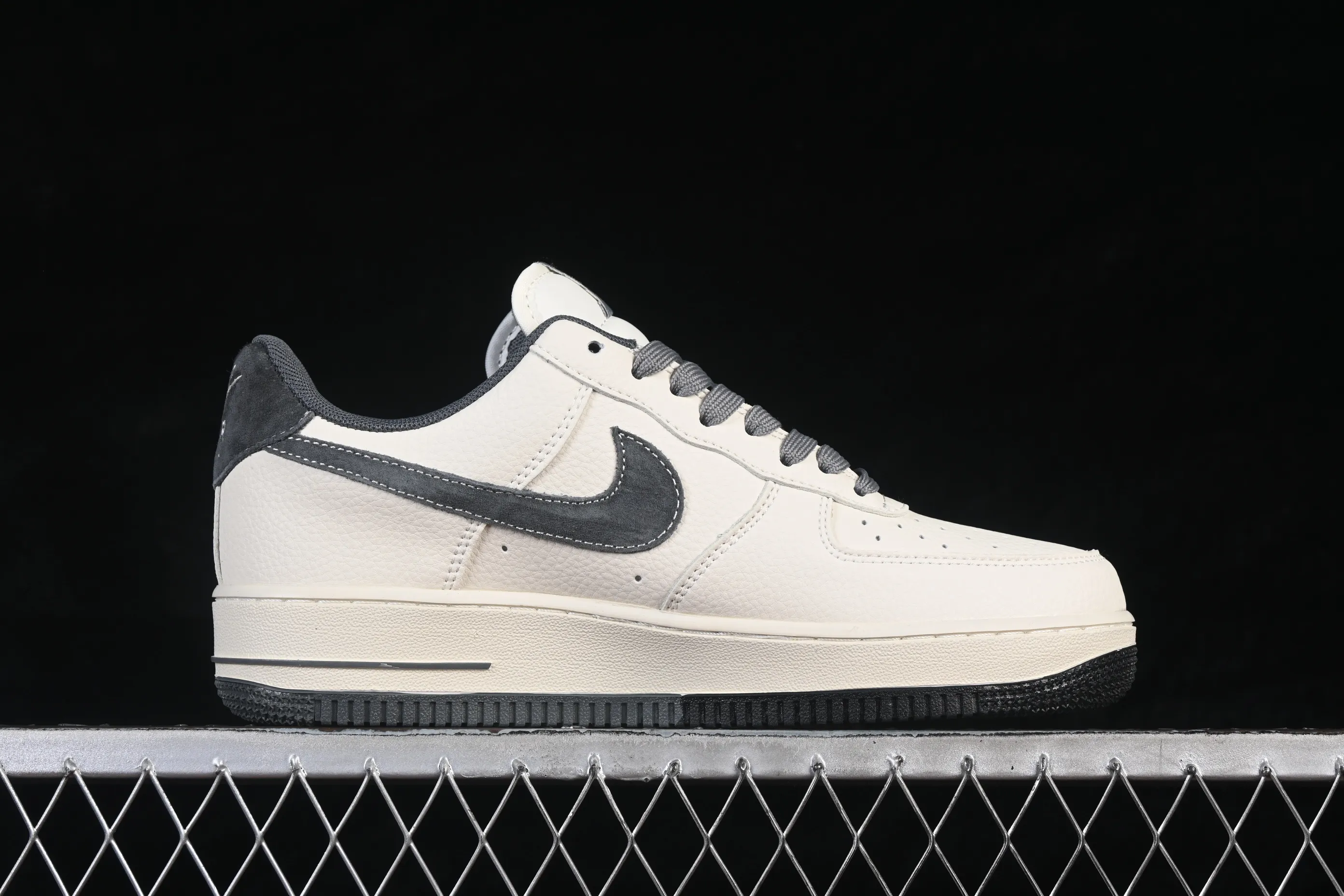 All Categories Nk Air Force 1 Air Force Series Nk Air Force 1 Low Air Force Low Nike Air Force 1'07 Low Beige White Black Air Force One Low Casual Shoes DN1688-814